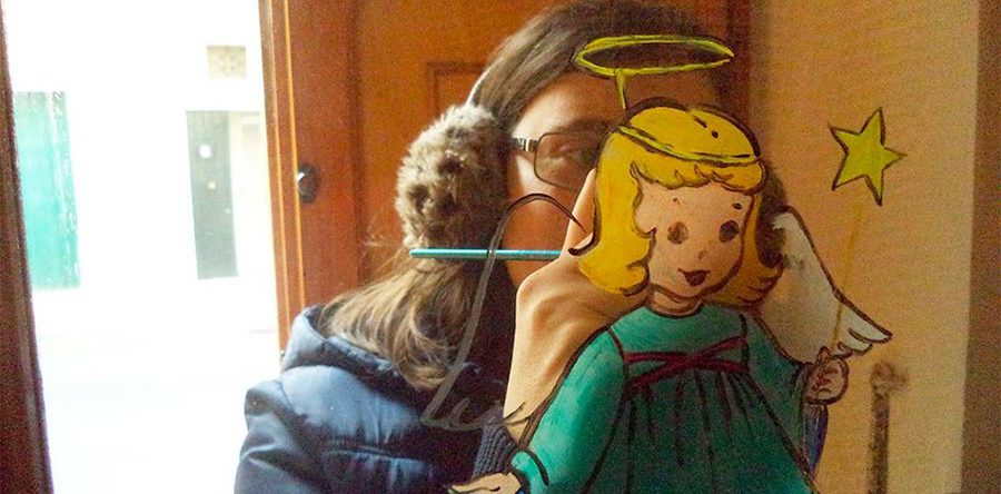 Decorazione natalizia su vetro